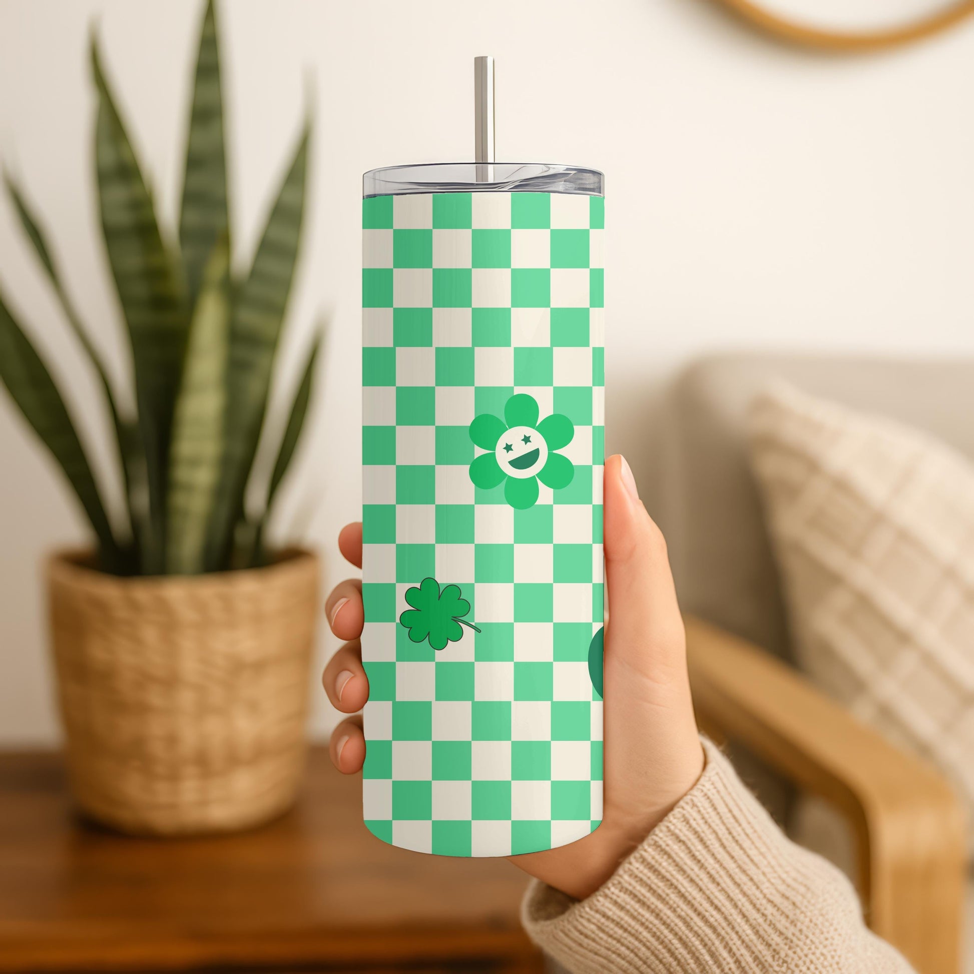 Personalized St Patrick's Day Tumbler, Green Checkerboard Mama Cup, Retro Lucky Shamrock Gift for Her, 20oz Skinny Tumbler